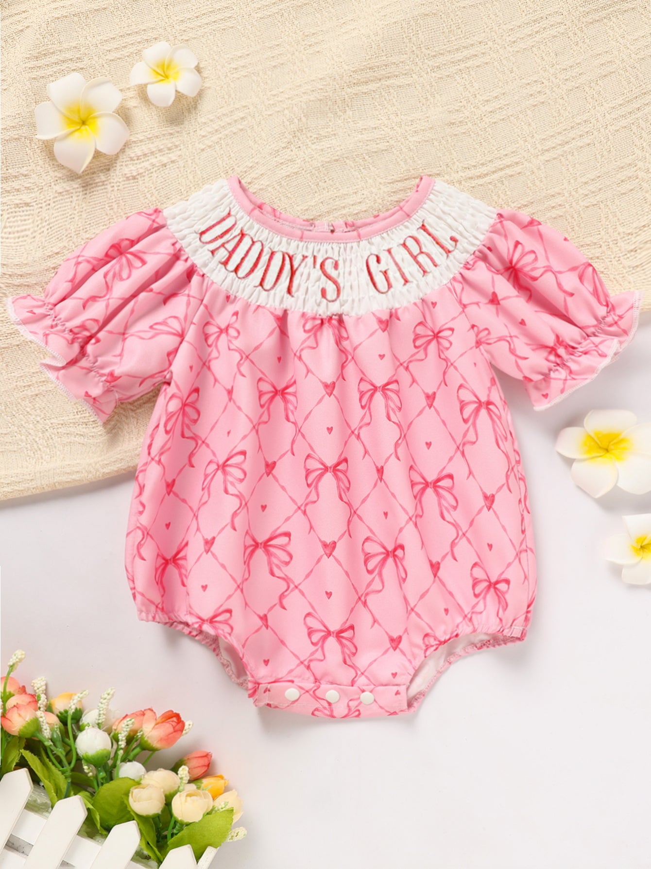 Baby Girl Bowknot Romper – “Daddy’s Girl” Letter Print Bubble Sleeve Jumpsuit